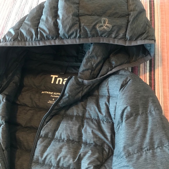 TNA long puffer jacket - Picture 3 of 4